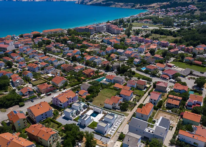& Isola Hotel 5*