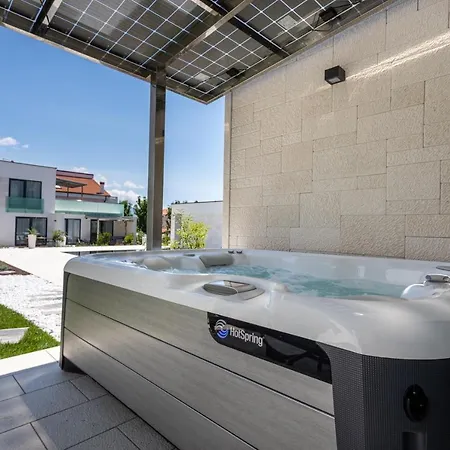 Hotel & Isola Baska (Krk)